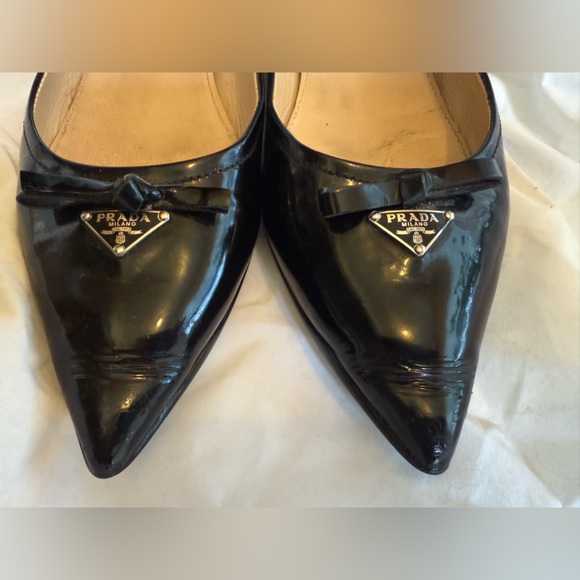Prada Glossy Black patent leather Women's pointy toe ballet flats Loafers - Picture 4 of 14